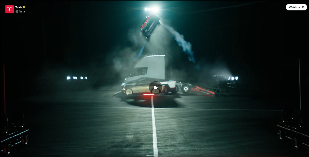 2026-10-16_TSLA_Roadster預訂頁面曝光_3.jpg500